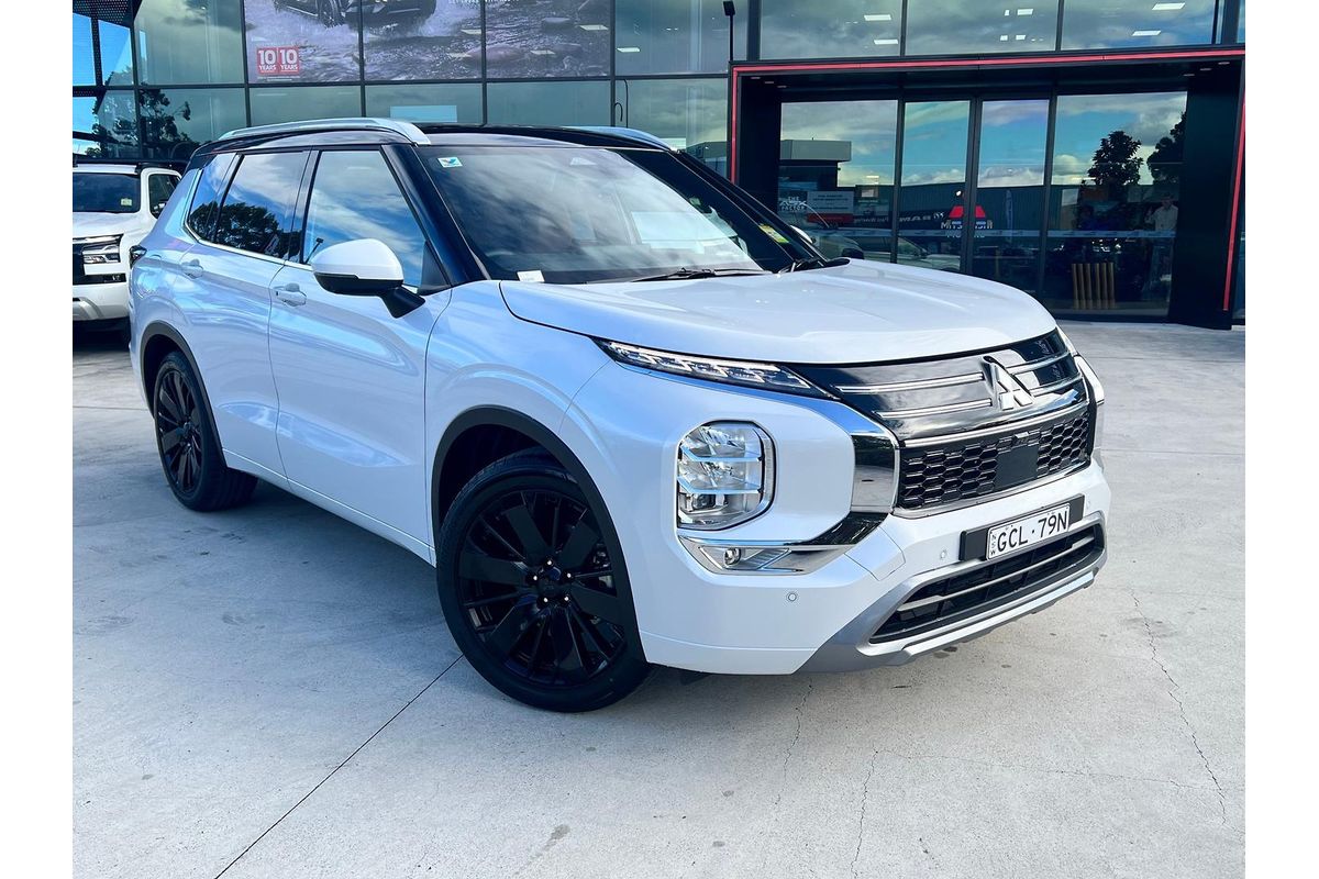 2026 Mitsubishi Outlander Exceed Tourer ZM