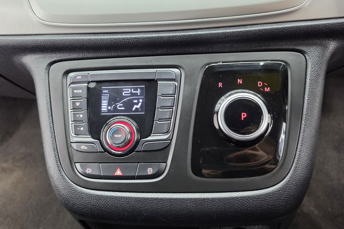 2023 LDV G10 + SV7C