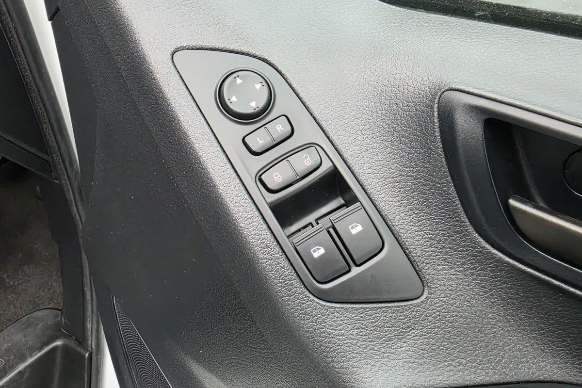 2023 LDV G10 + SV7C