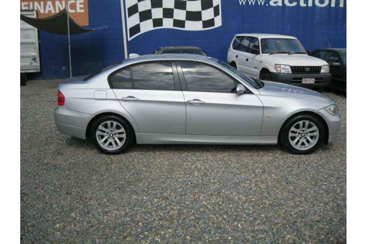 2006 BMW 3 Series 320i E90