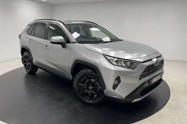 2020 Toyota RAV4 GXL MXAA52R