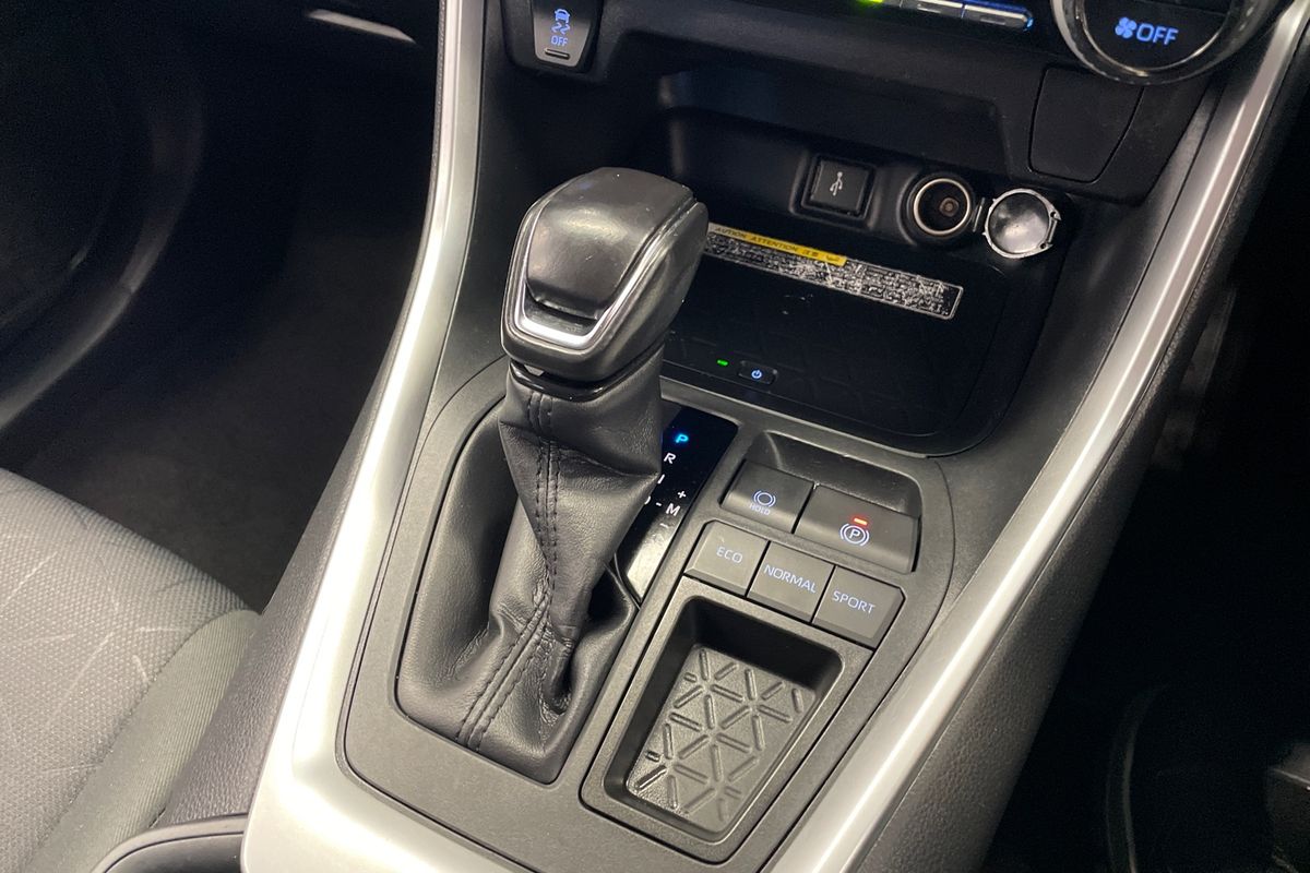 2020 Toyota RAV4 GXL MXAA52R