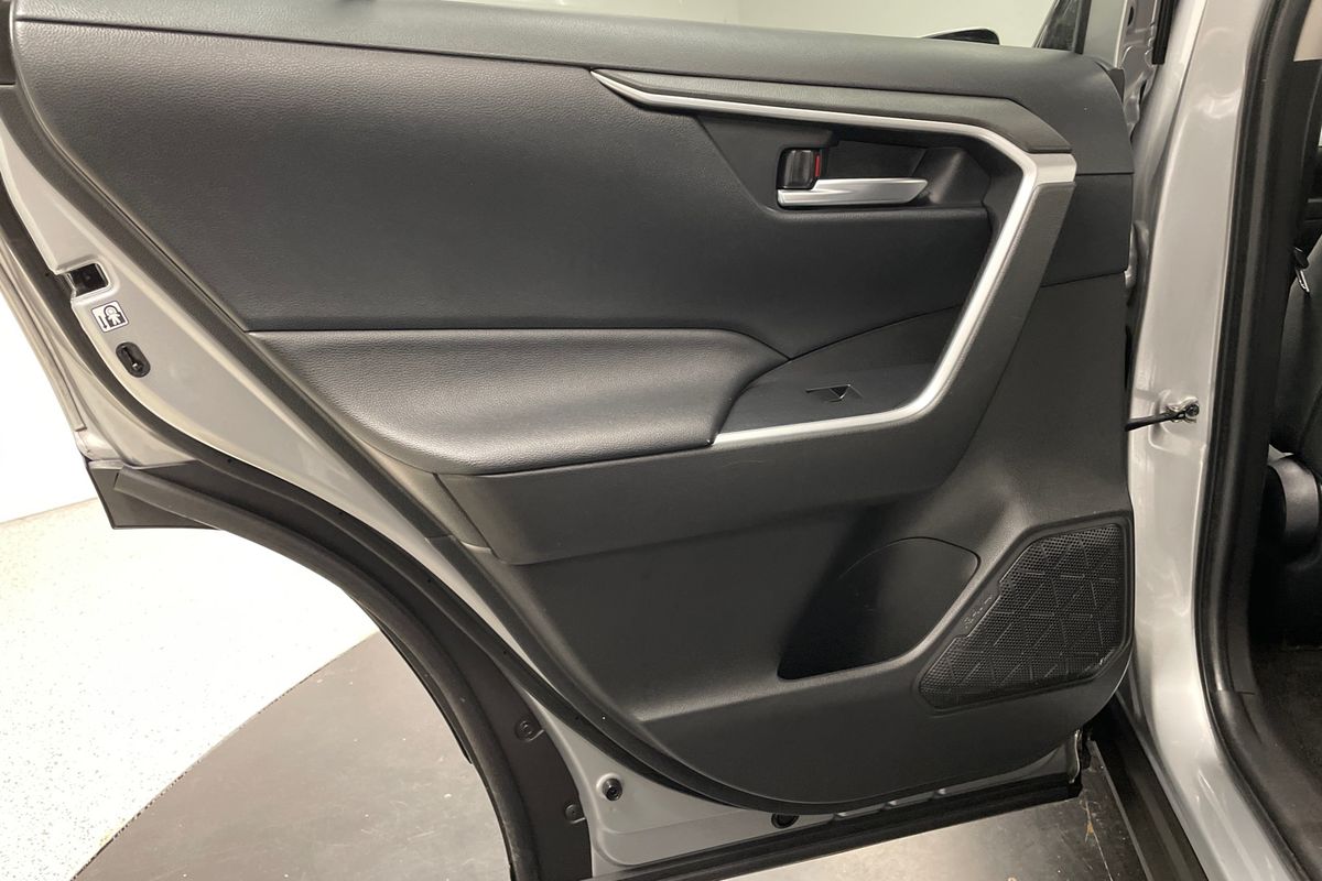 2020 Toyota RAV4 GXL MXAA52R