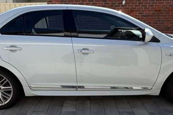 2010 Suzuki Kizashi Sport FR