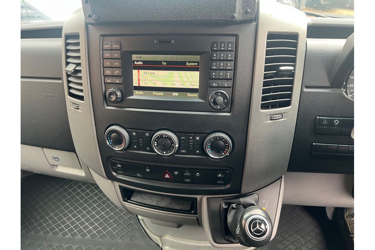2017 Mercedes-Benz Sprinter 316CDI NCV3 MWB Low Roof image 22