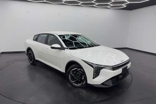 2024 Kia K4 Sport CL4m