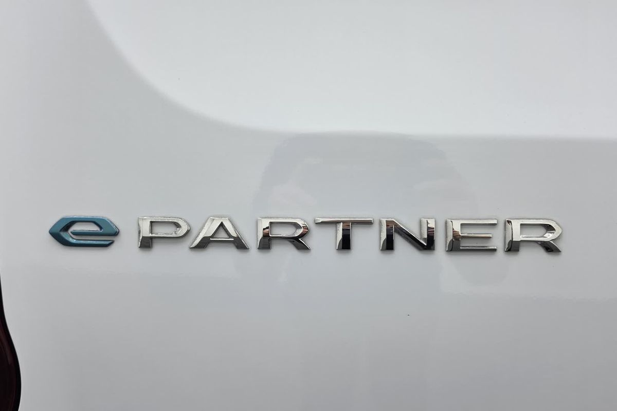 2023 Peugeot e-Partner Pro K9 LWB image 9