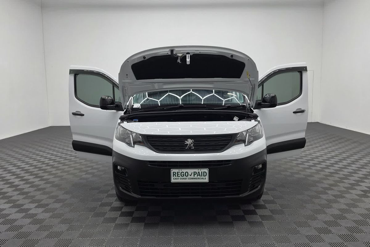 2023 Peugeot e-Partner Pro K9 LWB image 12