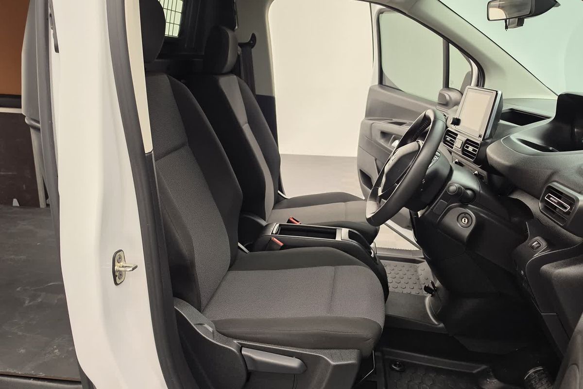 2023 Peugeot e-Partner Pro K9 LWB image 15