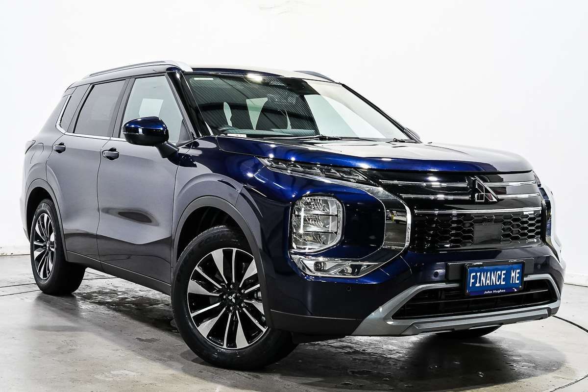 2025 Mitsubishi Outlander LS ZM