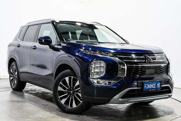 2025 Mitsubishi Outlander LS ZM