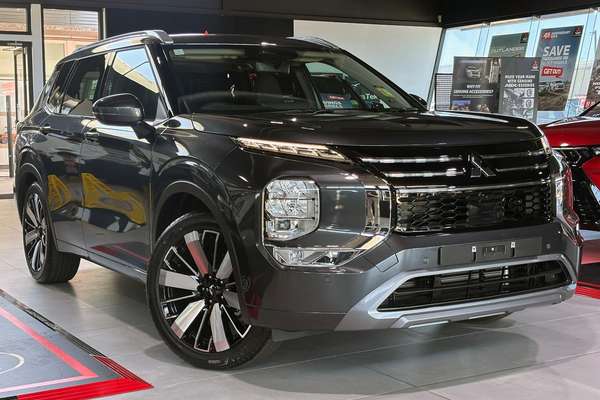 2025 Mitsubishi Outlander Exceed ZM