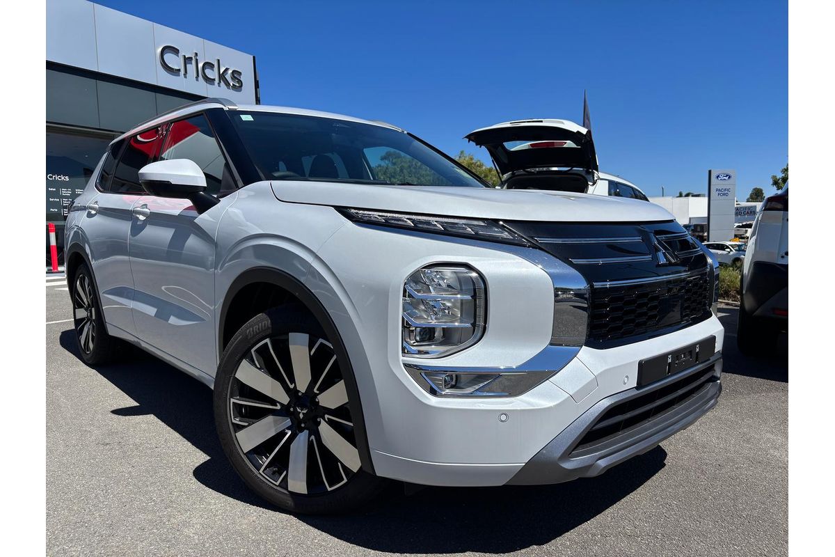 2025 Mitsubishi Outlander Exceed ZM