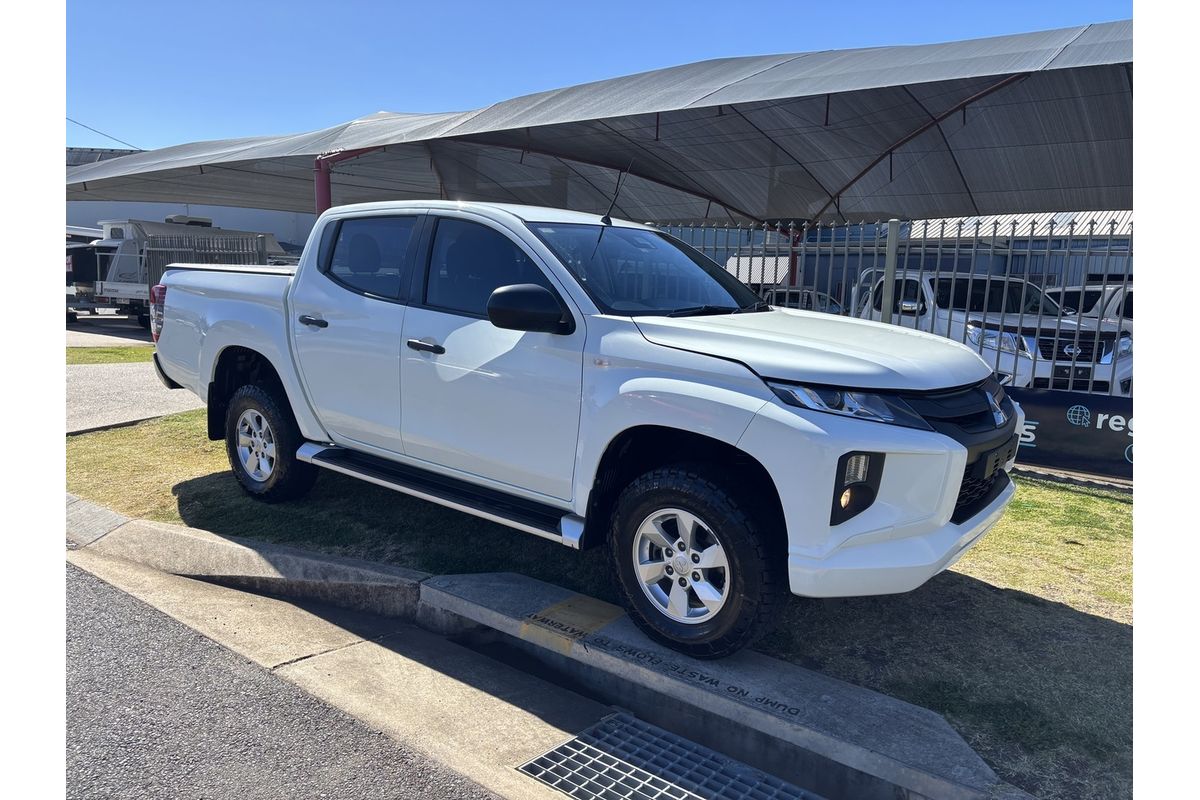 2021 Mitsubishi Triton GLX+ MR 4X4