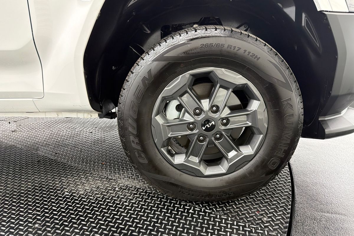 2025 Kia Tasman SX TK 4X4