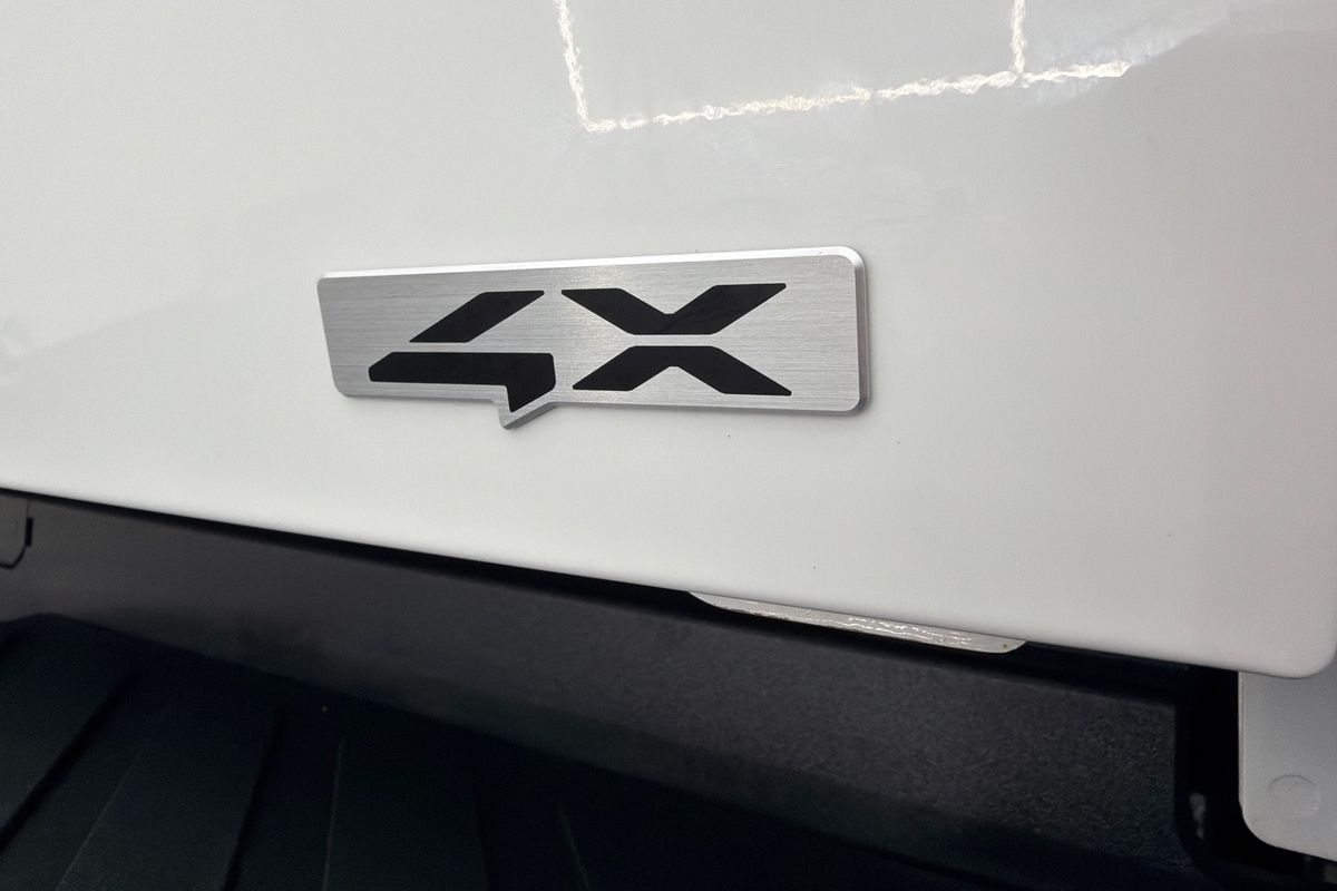 2025 Kia Tasman SX TK 4X4