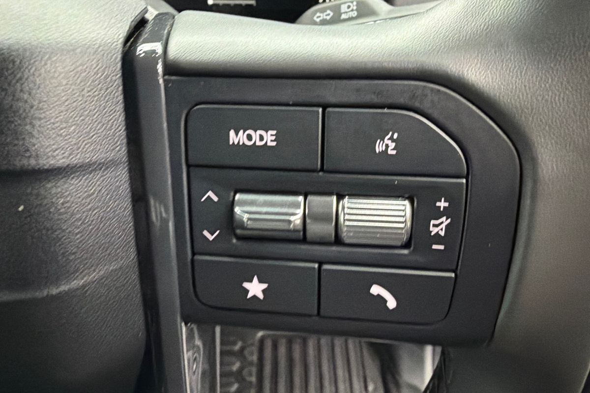 2025 Kia Tasman SX TK 4X4