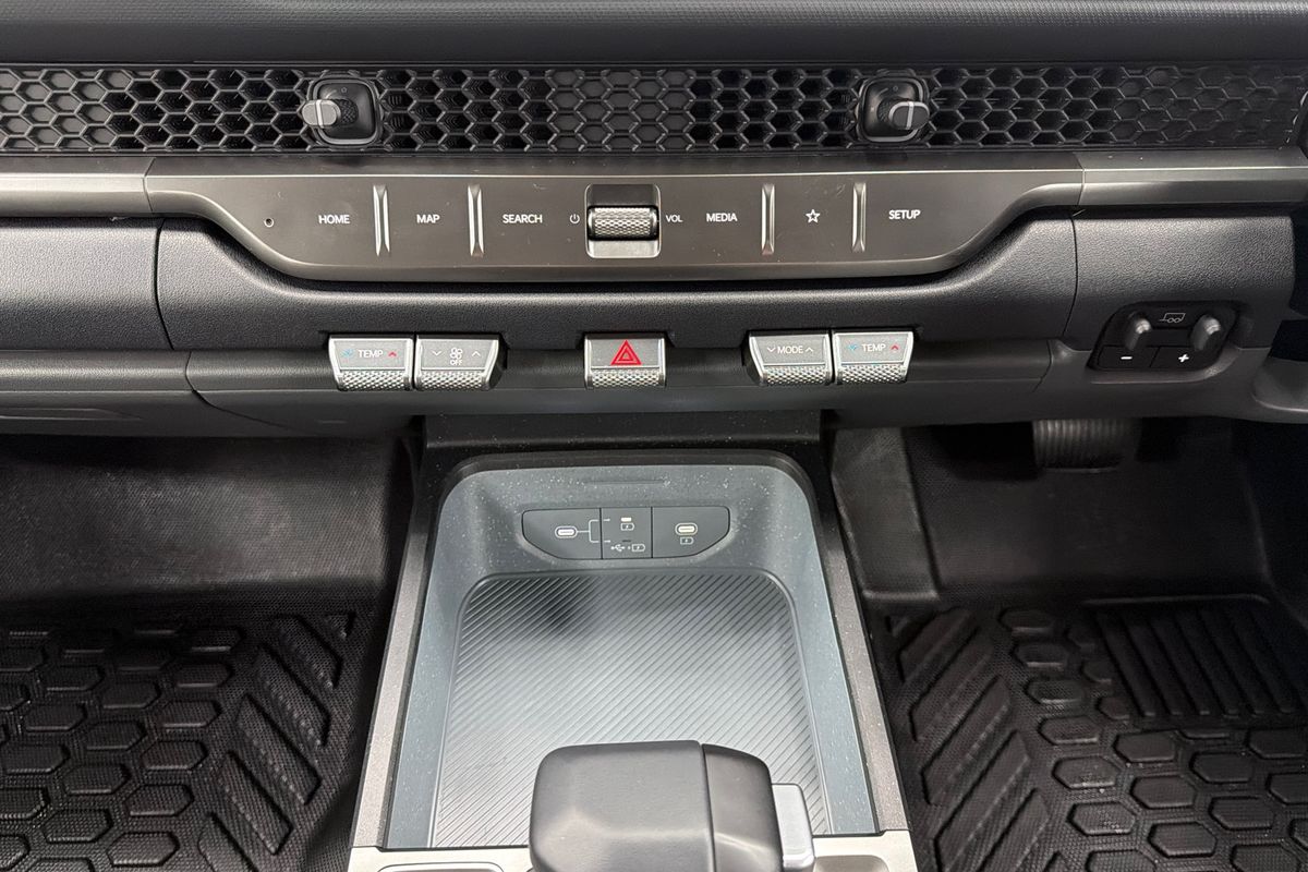 2025 Kia Tasman SX TK 4X4