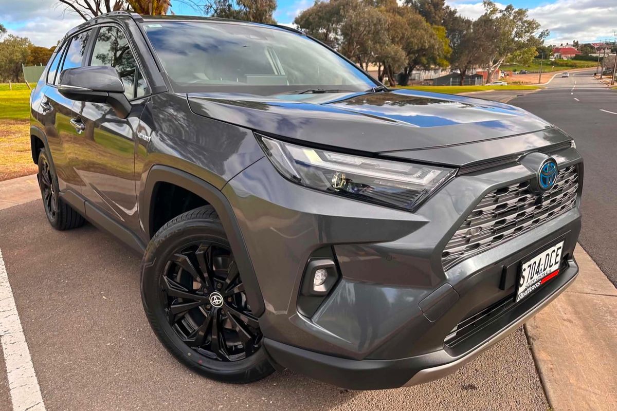 2024 Toyota RAV4 Cruiser AXAH54R
