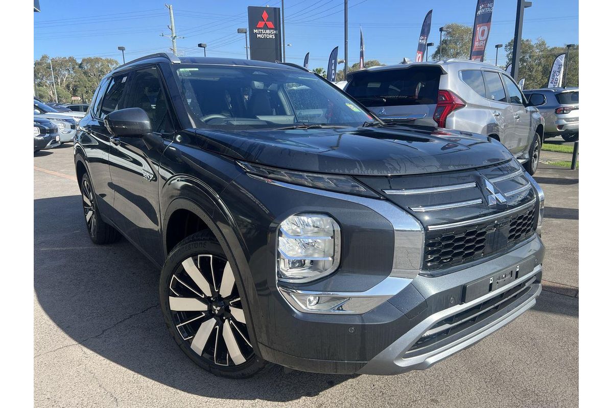 2025 Mitsubishi Outlander PHEV Exceed ZM