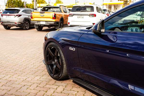 2018 Ford Mustang GT FN thumb-11