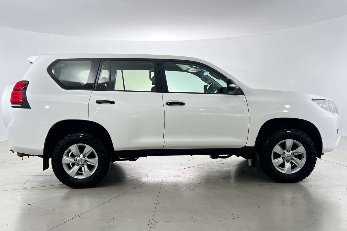 2023 Toyota Landcruiser Prado GX GDJ150R