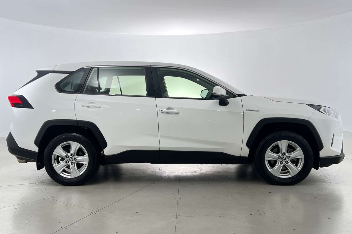 2021 Toyota RAV4 GX AXAH52R