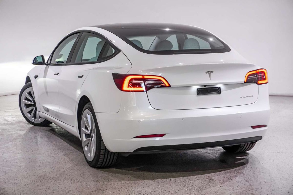 2022 Tesla Model 3 Long Range