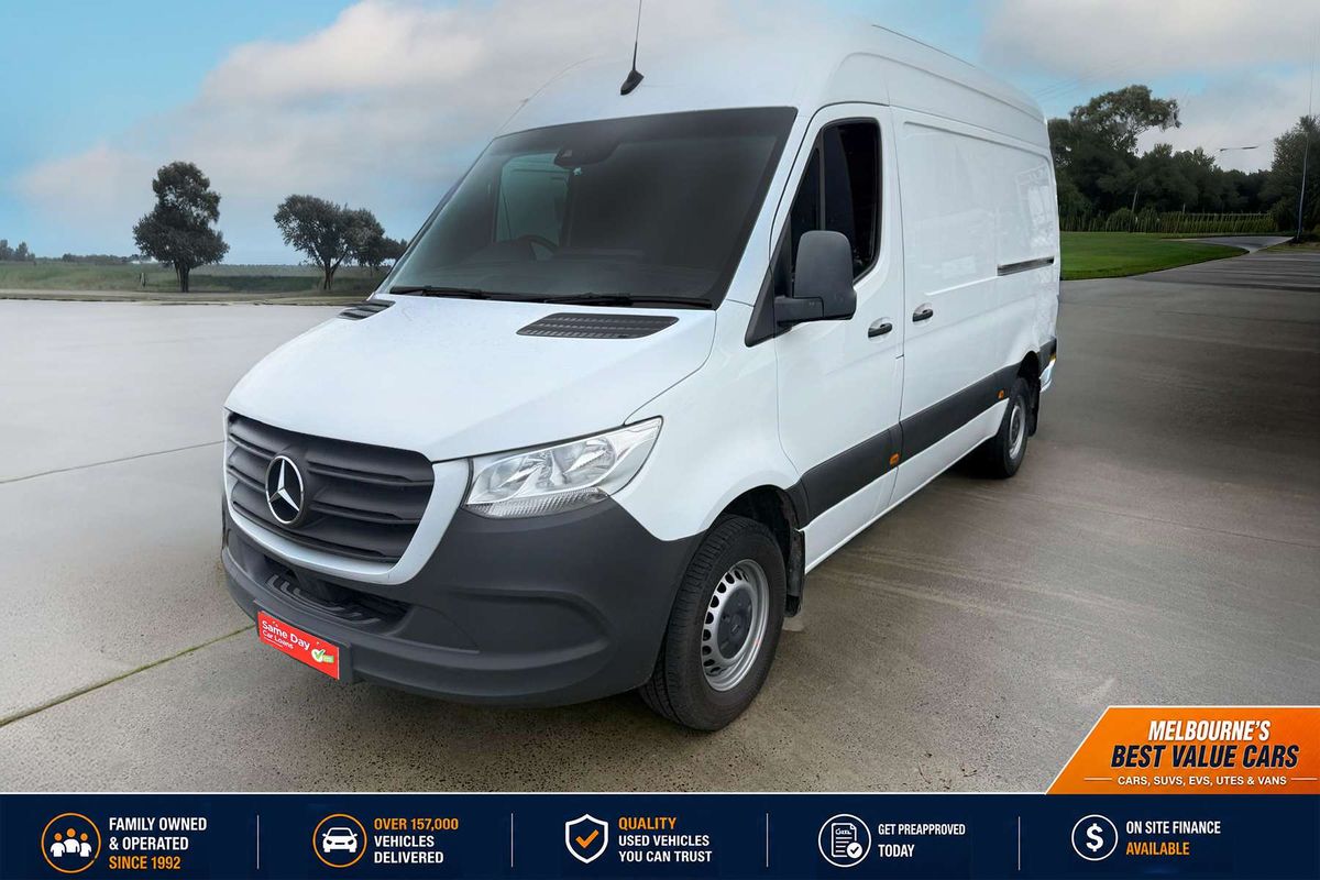 2022 Mercedes-Benz Sprinter 415CDI VS30 MWB Low Roof