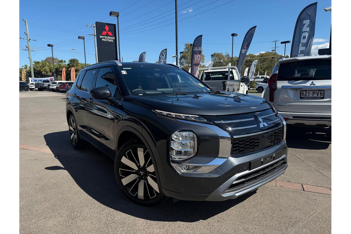 2026 Mitsubishi Outlander Exceed Tourer ZM