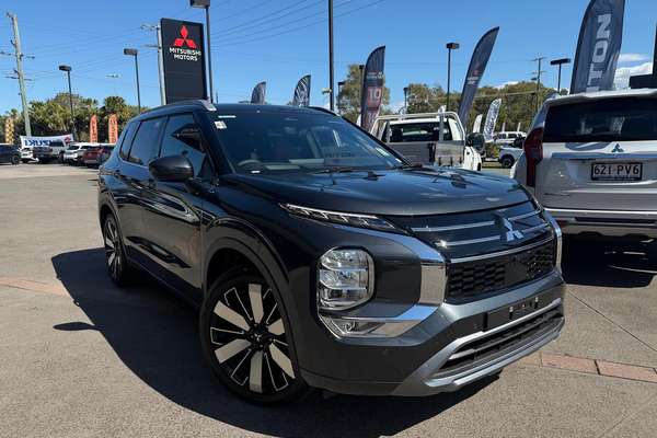 2026 Mitsubishi Outlander Exceed Tourer ZM