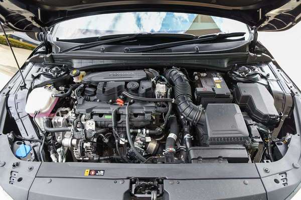 2025 Kia K4 GT-Line CL4m thumb-6