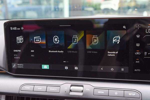 2025 Kia K4 GT-Line CL4m thumb-11