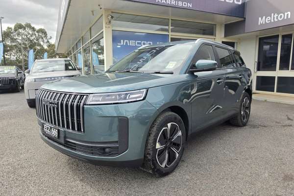 2026 OMODA JAECOO J5 Hybrid Summit