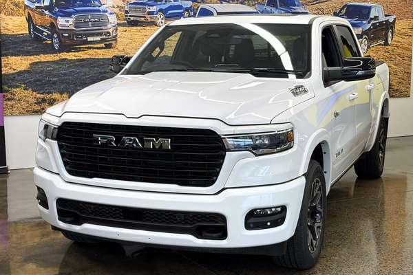 2025 RAM 1500 Laramie Sport Hurricane SO RamBox DT 4X4 SWB