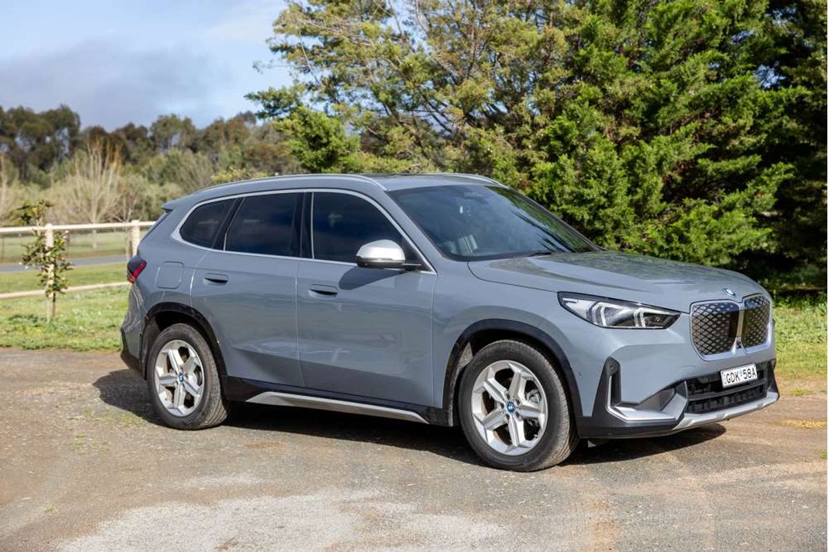 2024 BMW iX1 eDrive20 xLine U11