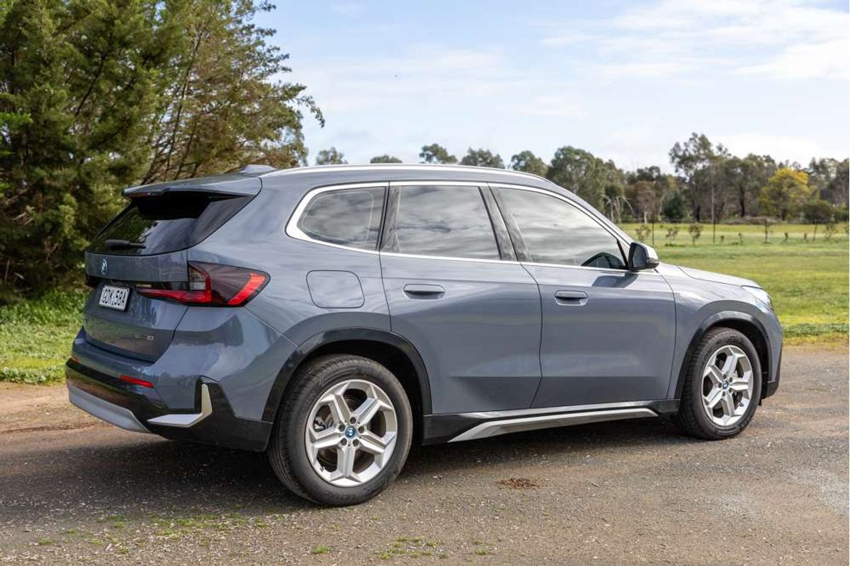 2024 BMW iX1 eDrive20 xLine U11