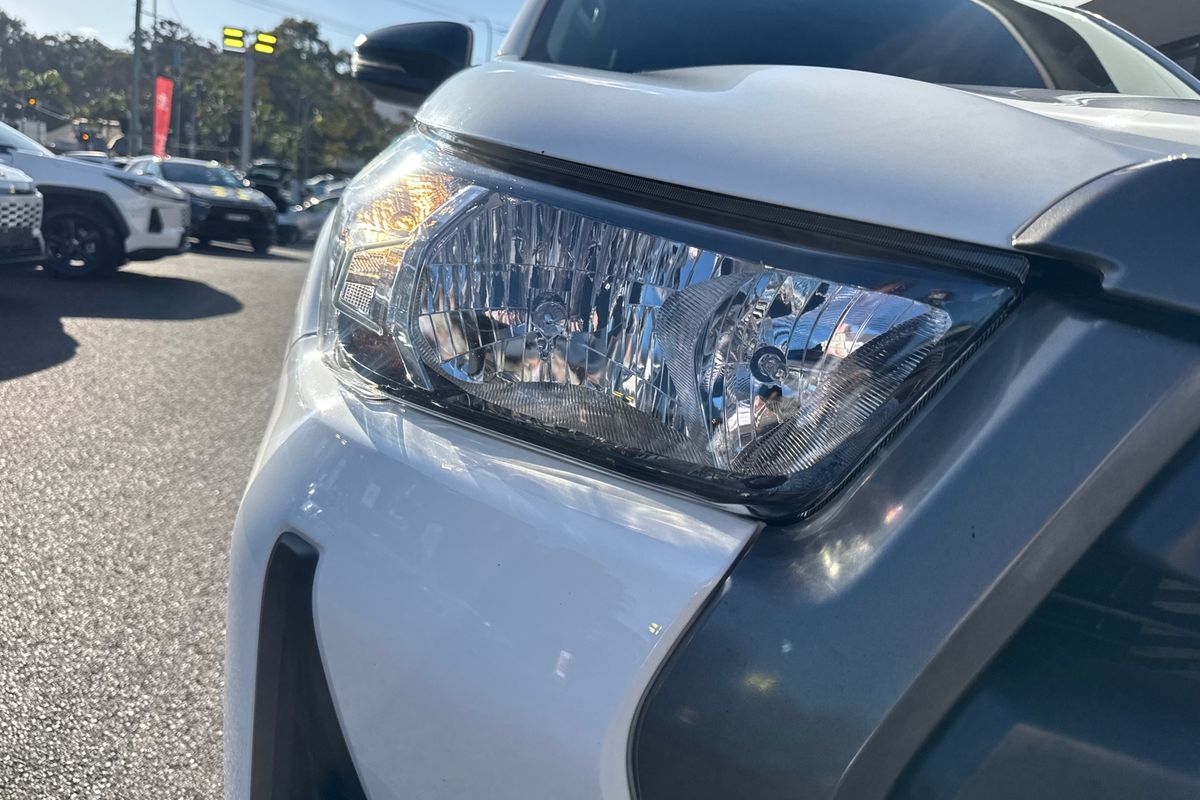 2022 Toyota Hilux SR GUN126R 4X4