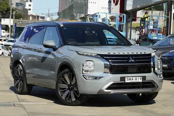 2026 Mitsubishi Outlander Exceed Tourer ZM
