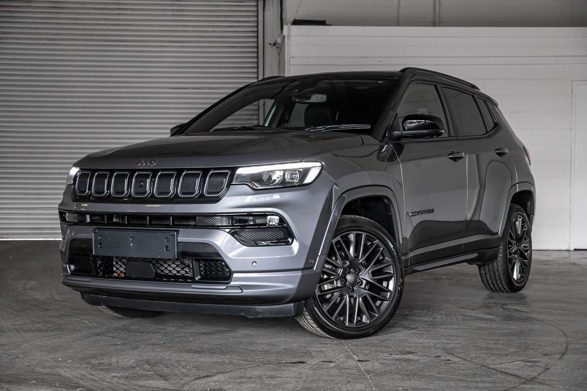 2023 Jeep Compass S-Limited M6