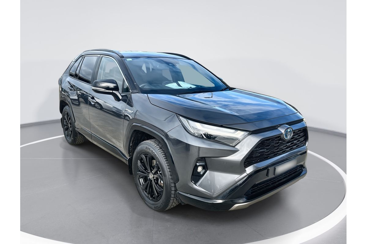 2022 Toyota RAV4 XSE AXAH52R