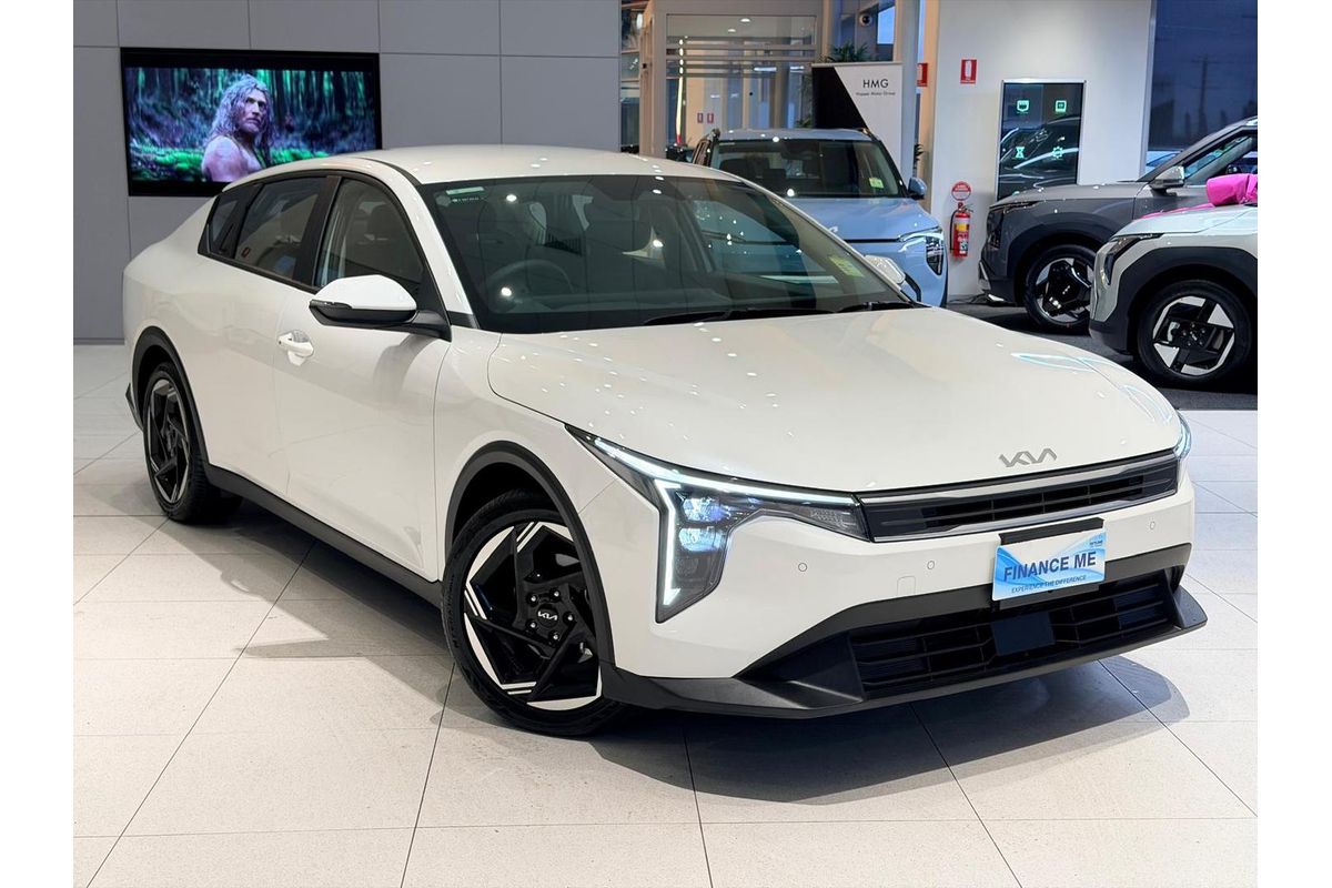 2025 Kia K4 Sport+ CL4m