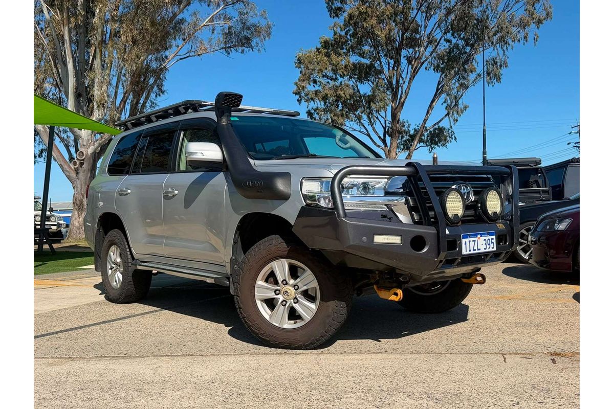 2017 Toyota Landcruiser GXL VDJ200R