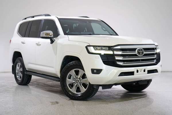 2021 Toyota Landcruiser Sahara FJA300R