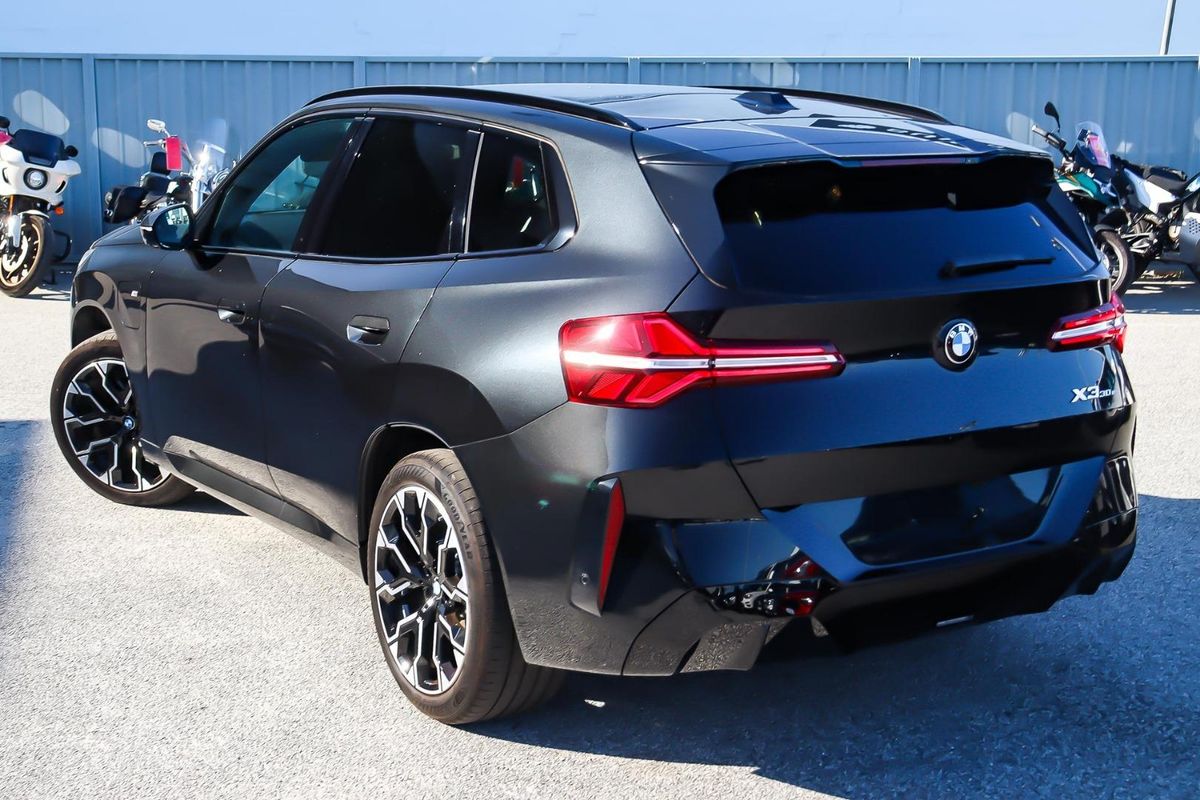 2025 BMW X3 30e xDrive G45
