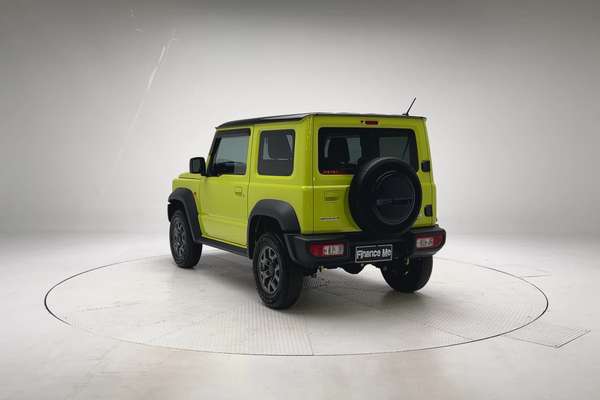 2022 Suzuki Jimny GJ thumb-2