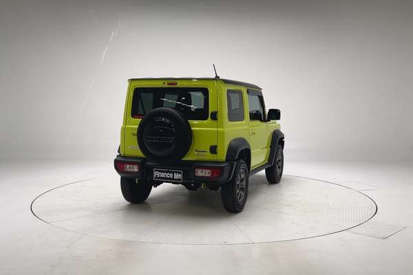 2022 Suzuki Jimny GJ thumb-3