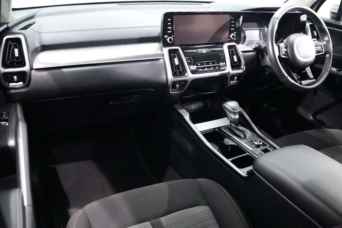 2023 Kia Sorento Sport MQ4