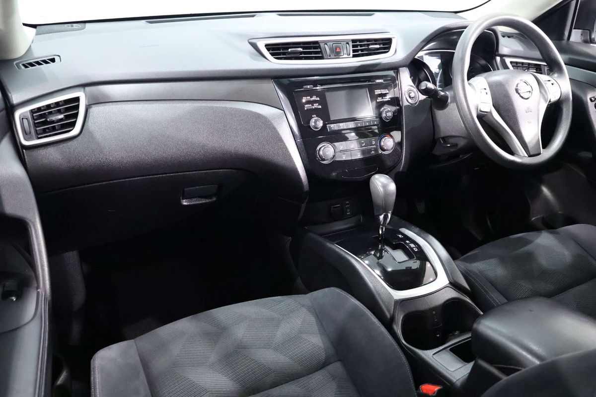 2016 Nissan X-TRAIL ST T32