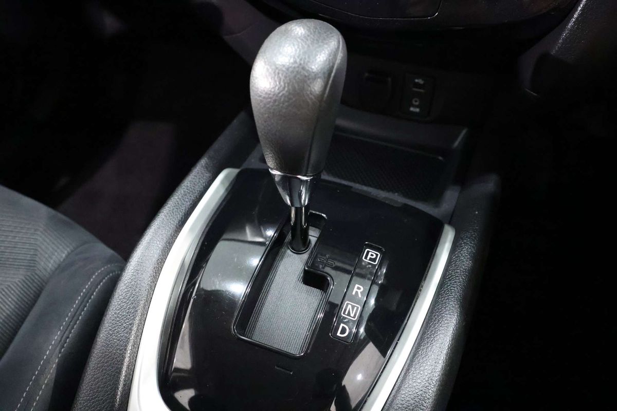 2016 Nissan X-TRAIL ST T32
